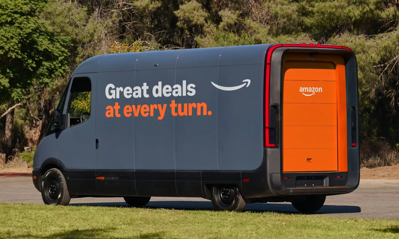 Amazon 的全球品牌系统:让 50 多条业务线重新回到同一个微笑里 案例图片 3