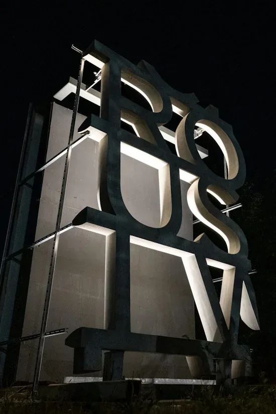 Obama Presidential Center 纵向视觉应用