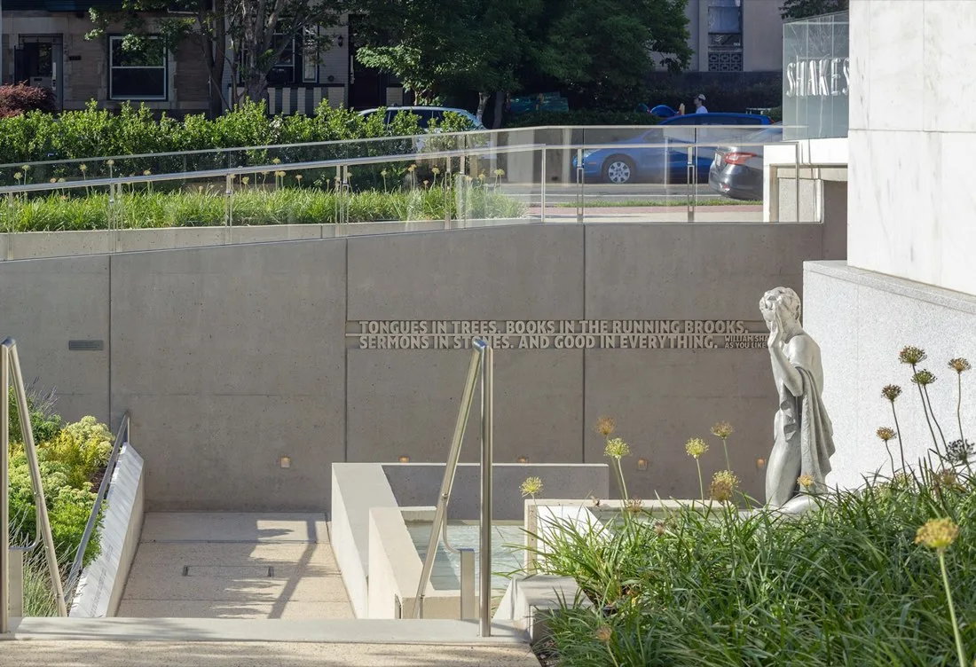 Folger Shakespeare Library 品牌案例视觉 5