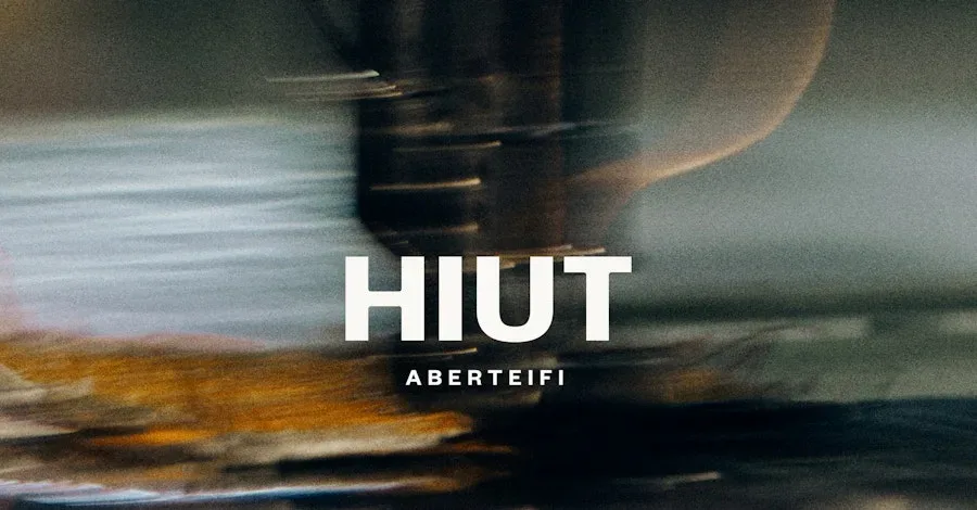 Hiut 如何把一座威尔士小镇的制衣传统缝进现代牛仔品牌